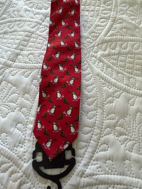 Christmas Mens Tie Tiger Accessories Inc Red with Trees and Snowmen